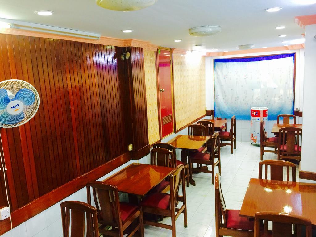 Everest Hotel Yangon Exteriör bild