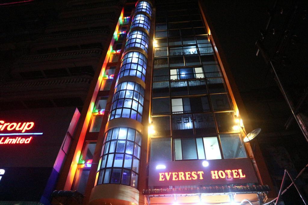 Everest Hotel Yangon Exteriör bild