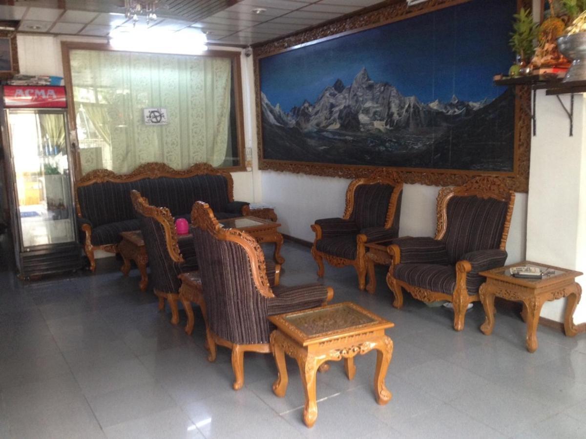 Everest Hotel Yangon Exteriör bild